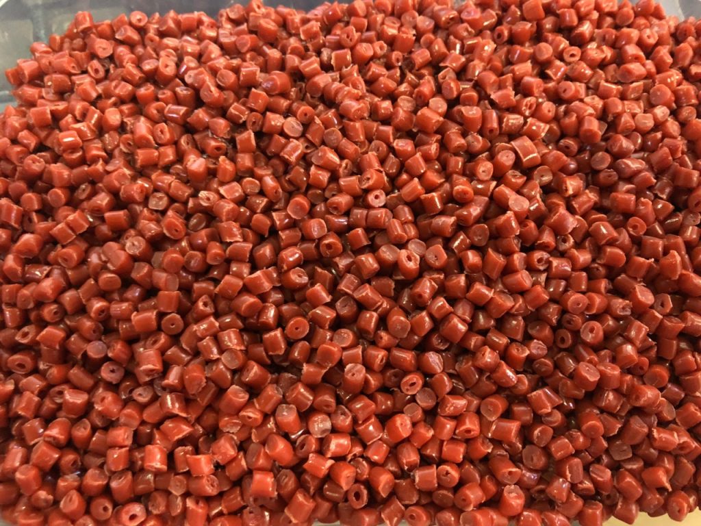 PE Poliestireno rojo